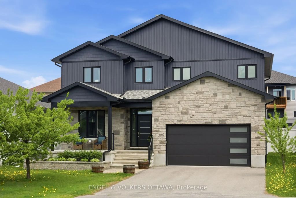 640 Meadowridge Circle, Carp - Huntley Ward