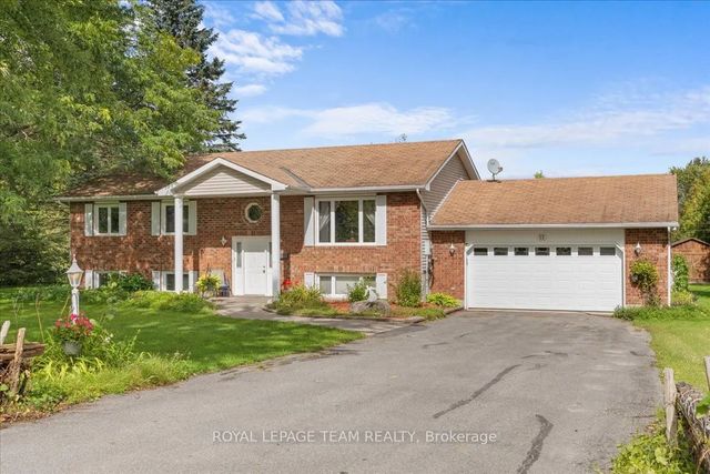 13 Smith Road, North Grenville