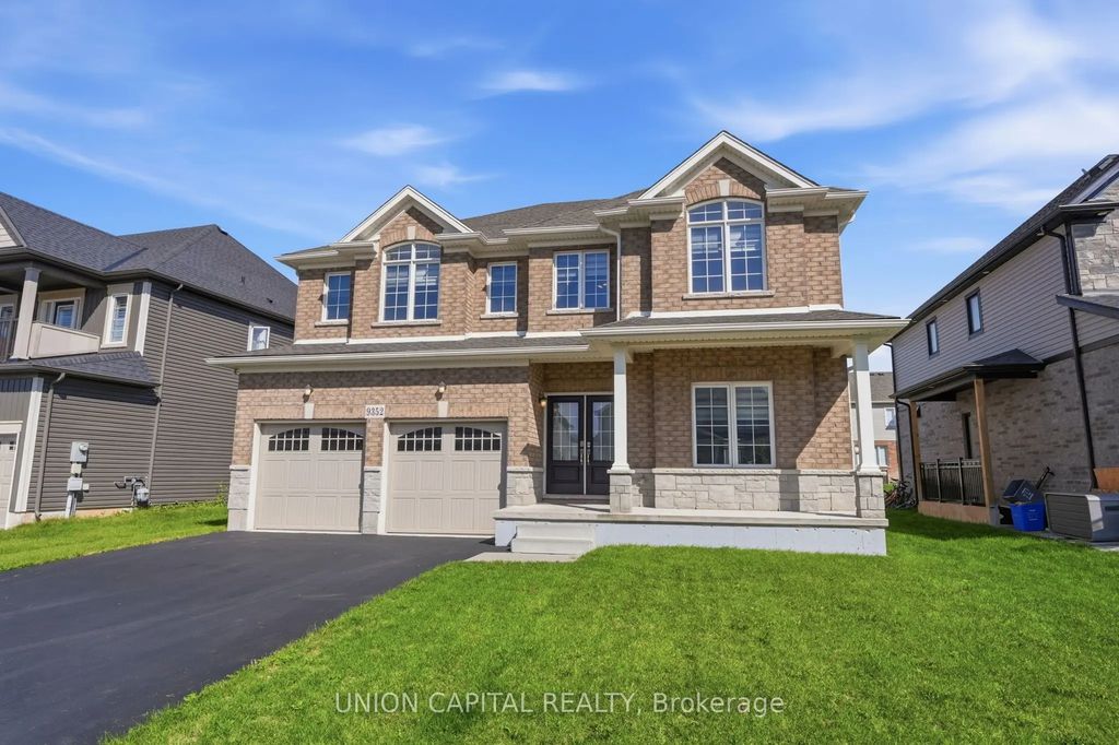 9352 Emerald Avenue, Niagara Falls