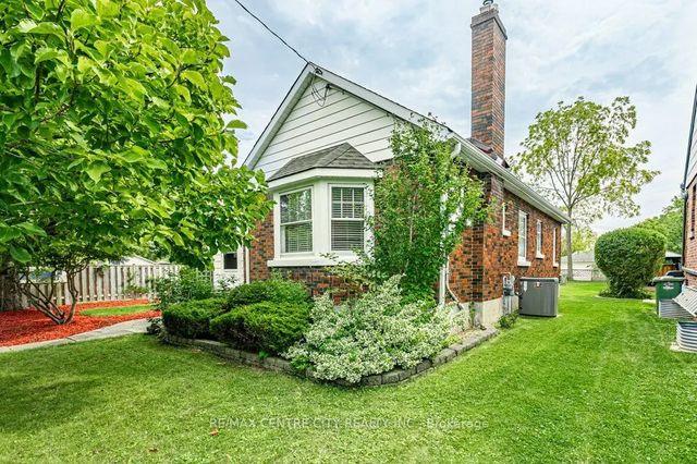 123 1/2 Myrtle Street, St. Thomas