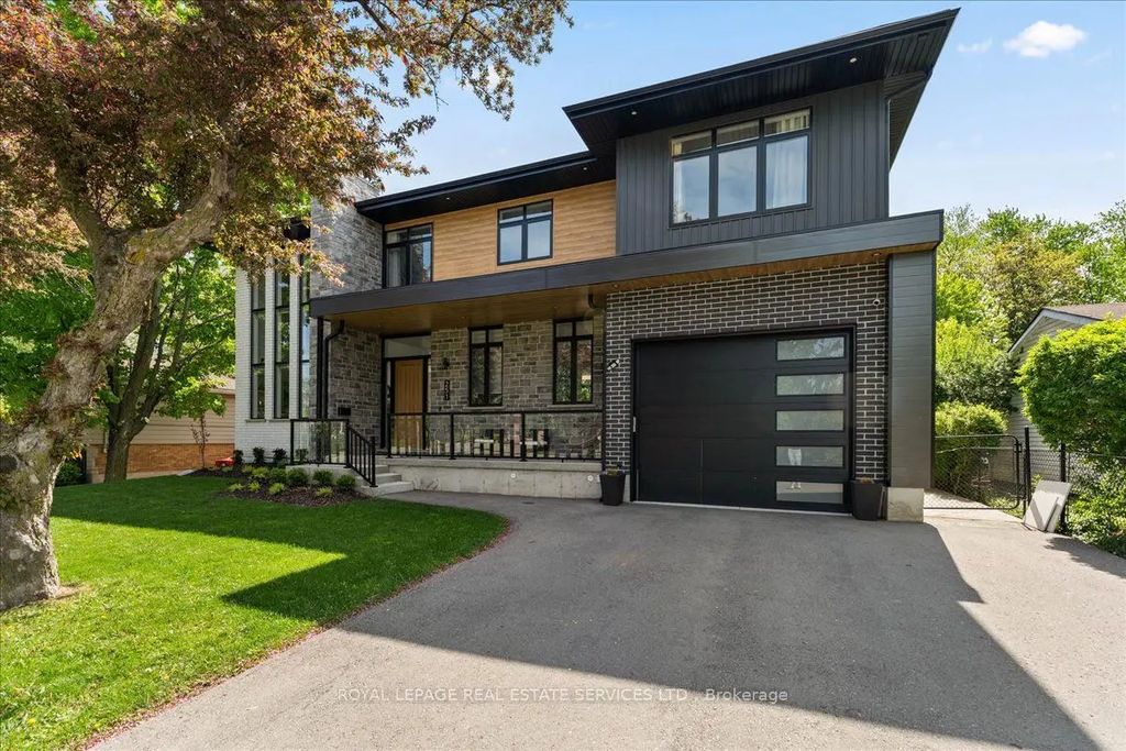 251 Aldercrest Avenue, Hamilton