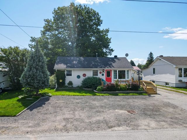 497 Montrose Avenue, North Bay