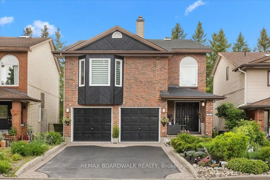 24 Hackett Street, Hunt Club - Windsor Park Village and Area