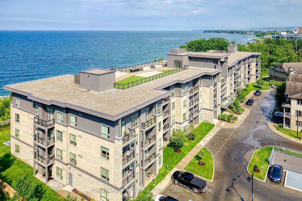 35 Southshore Crescent 111, Hamilton