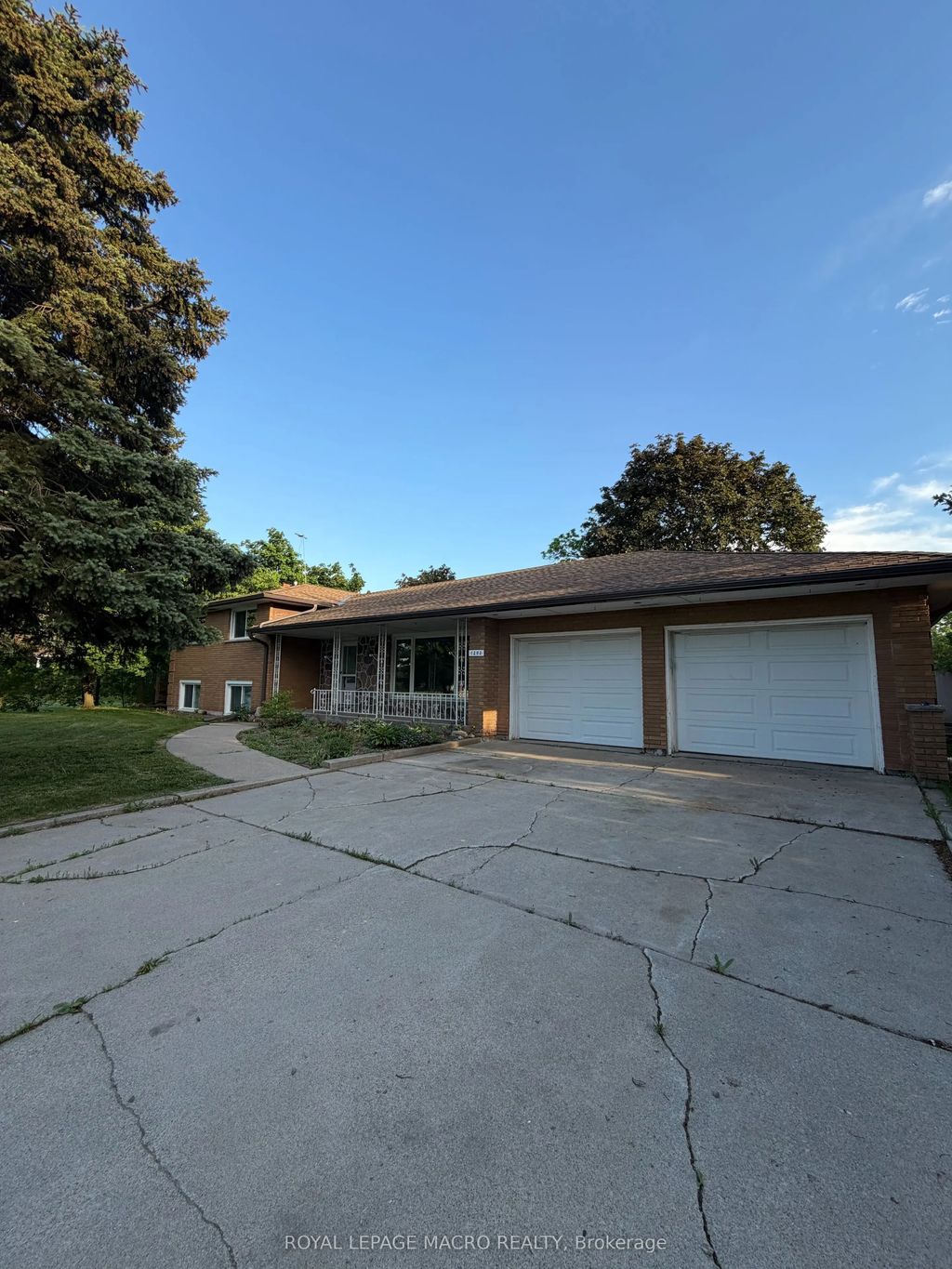1202 Barton Street, Hamilton