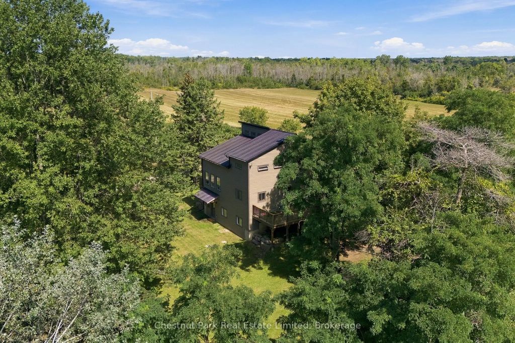 36 Gun Club Road, Prince Edward County