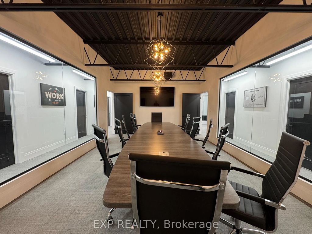 156 Parkdale Avenue N Office #3, Hamilton