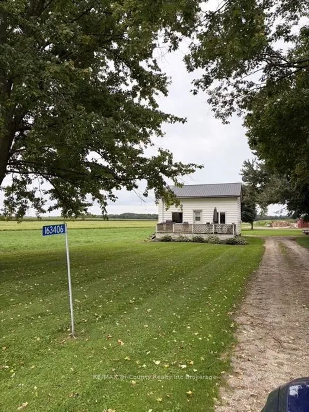 163406 Brownsville Road, South-West Oxford