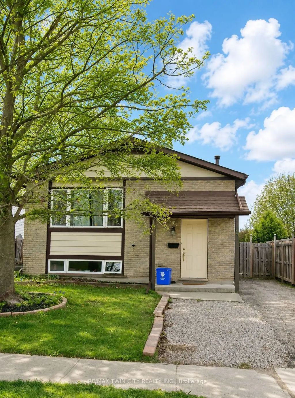 53 Broken Oak Crescent Basement, Kitchener