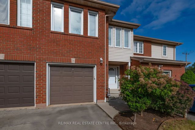 2 Walker Court, Grimsby