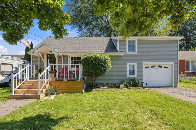17 Foxglove Avenue, St. Catharines