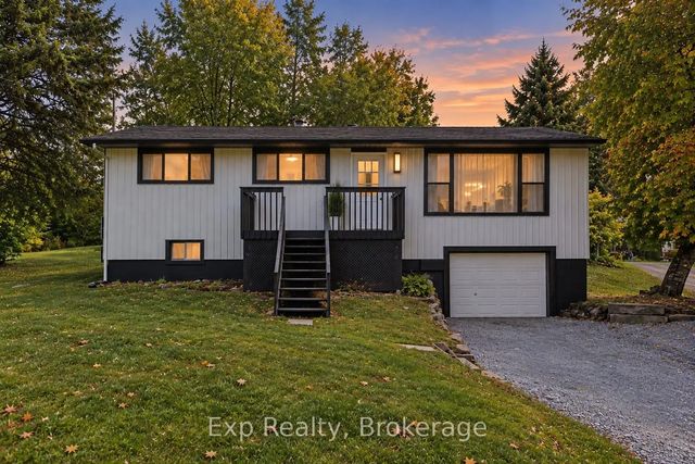 14632 Road 38 Road, Frontenac