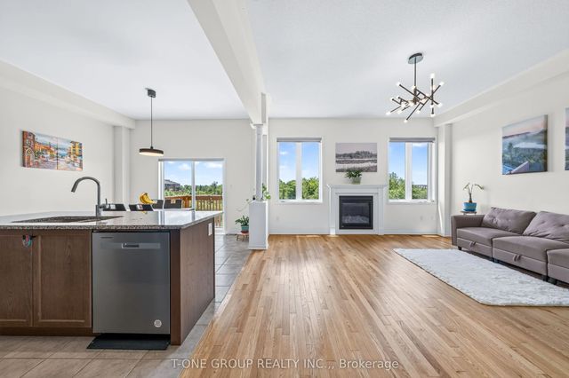 162 Hartney Drive, Richmond Hill