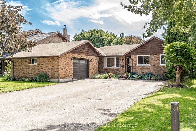 332 Widder Street E, St. Marys