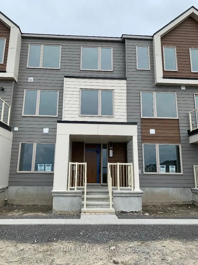 32 Limnos Lane N, Stittsville - Munster - Richmond