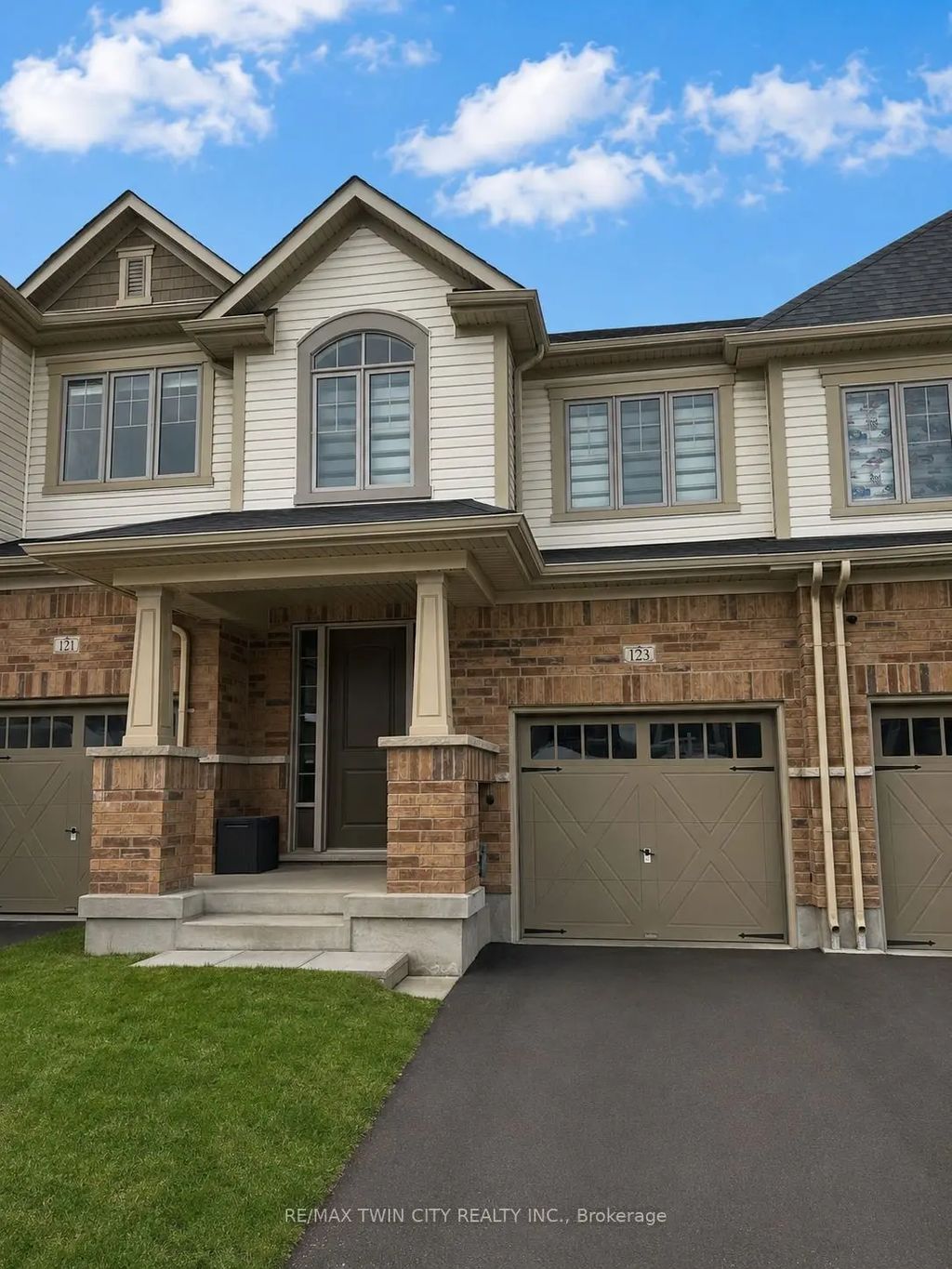 123 Broadacre Drive, Kitchener