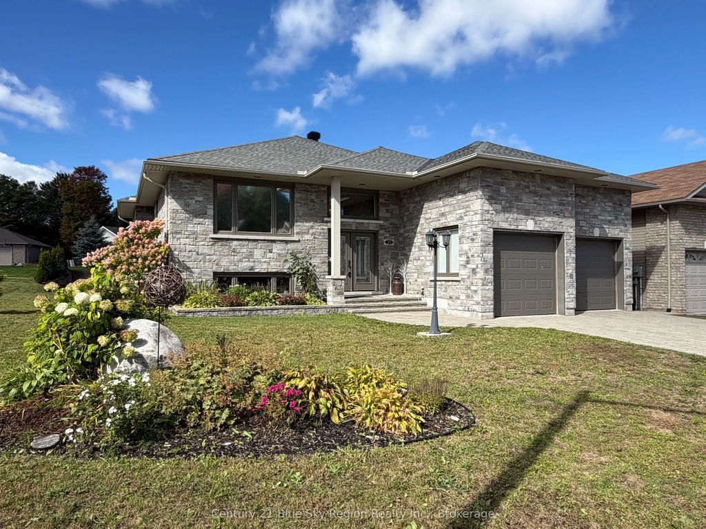 21 Sugarbush Street, North Bay