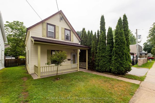 1131 3rd Avenue W, Owen Sound