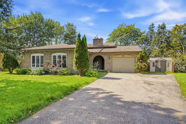 71 Glenayr Place, Welland