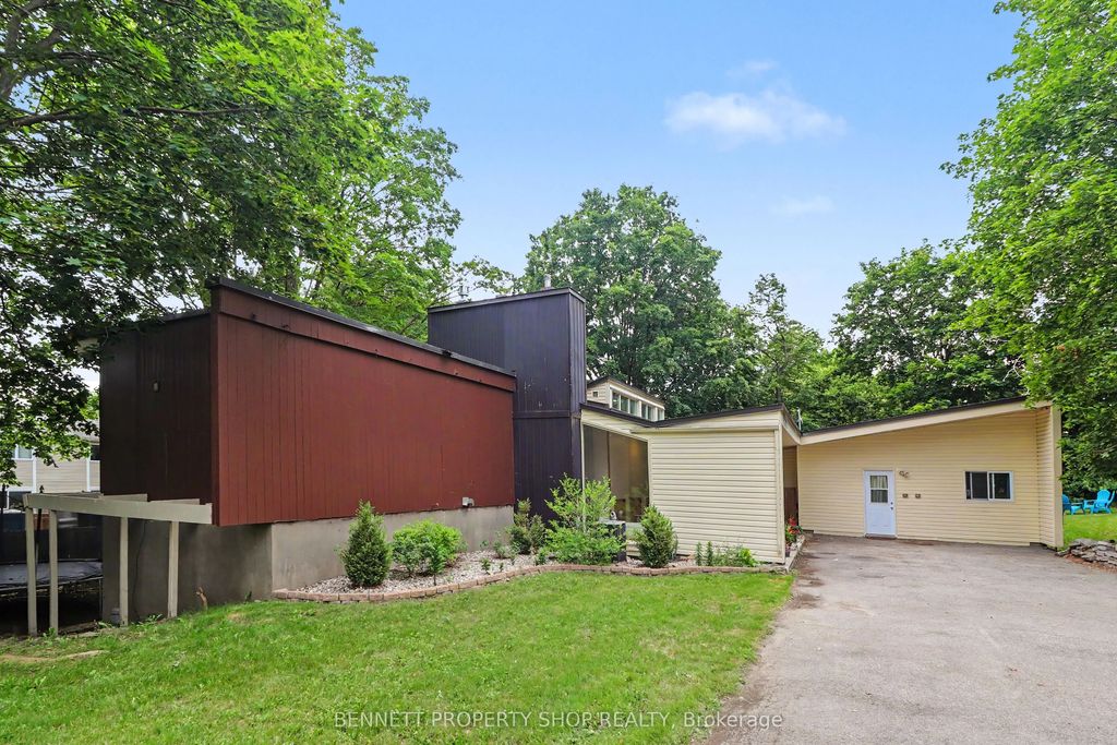 1770 Montreal Road, Beacon Hill North - South and Area