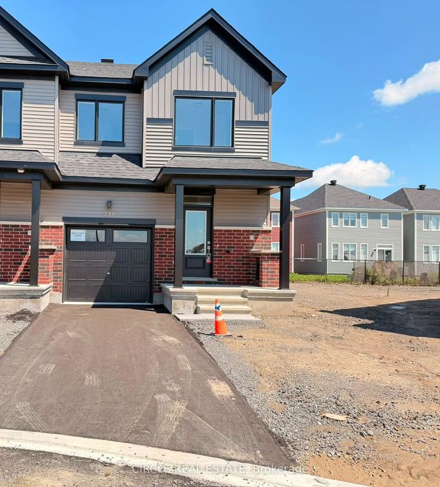 739 Haflinger Row, Stittsville - Munster - Richmond