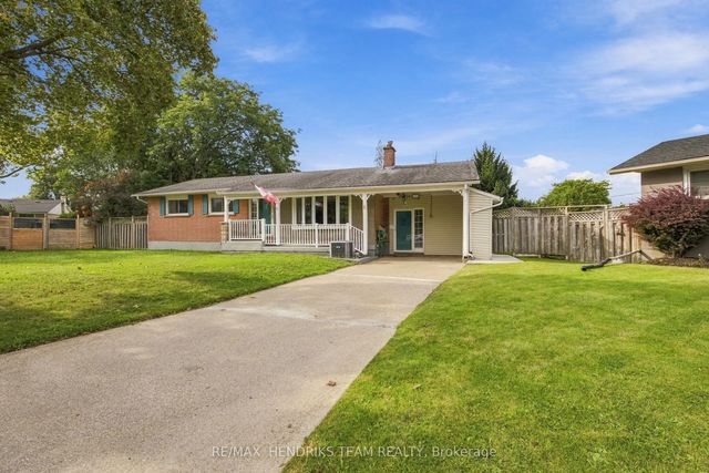 6 Glengrove Circle, St. Catharines