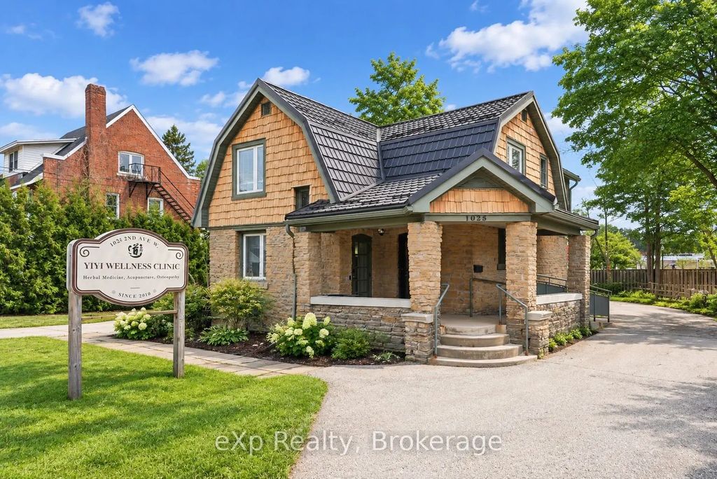 1025 2nd Avenue W, Owen Sound