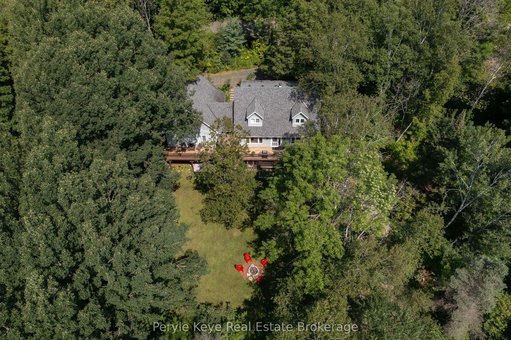 1042 Hillside Crescent, Lake of Bays