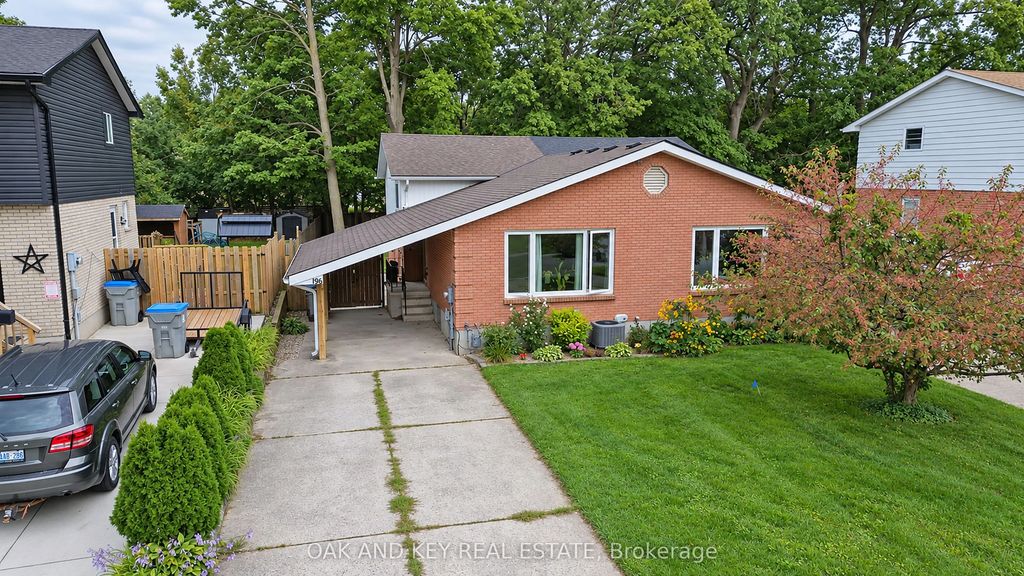 196 Southfield Drive, Strathroy-Caradoc