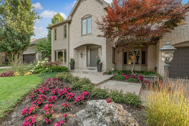 9 Flanders Drive, Hamilton