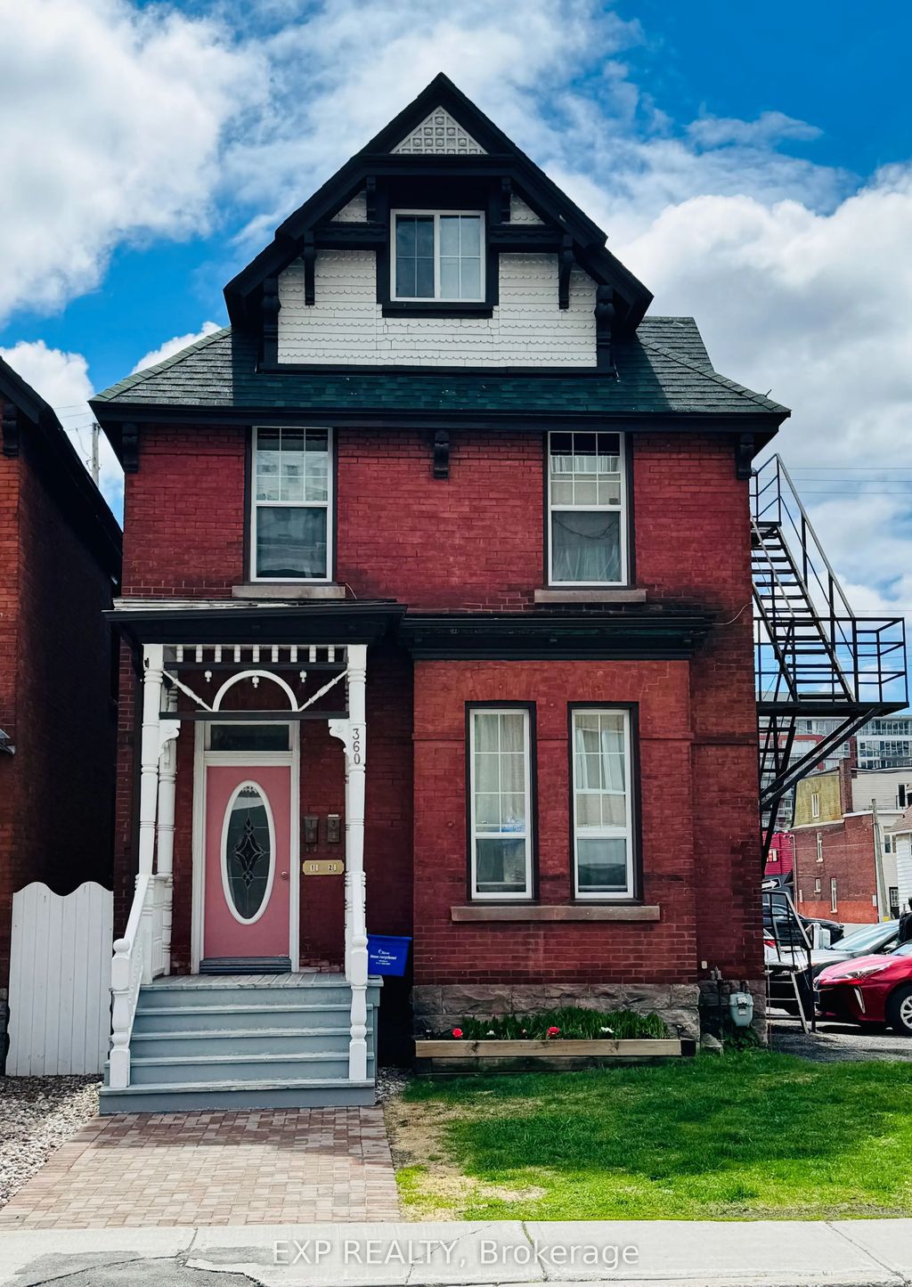 360 Gilmour Street, Ottawa Centre