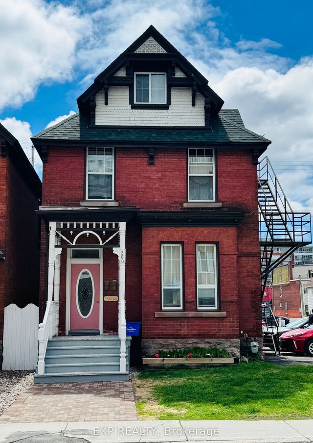 360 Gilmour Street, Ottawa Centre