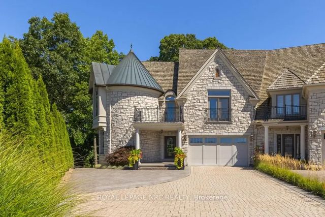 6399 Pinestone Road, Niagara Falls