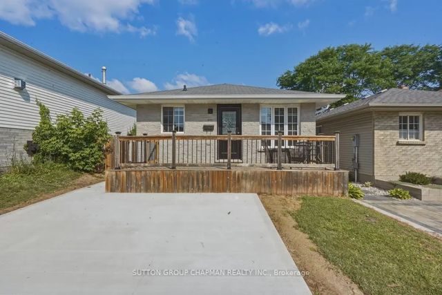 955 Lawson Road, London North