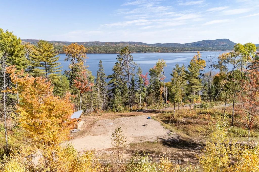 274 Mcanulty Road, Deep River