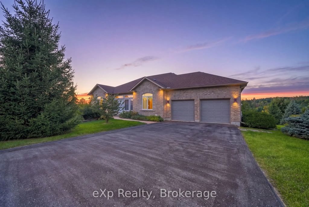 28 Jean Davey Road, Hamilton Township