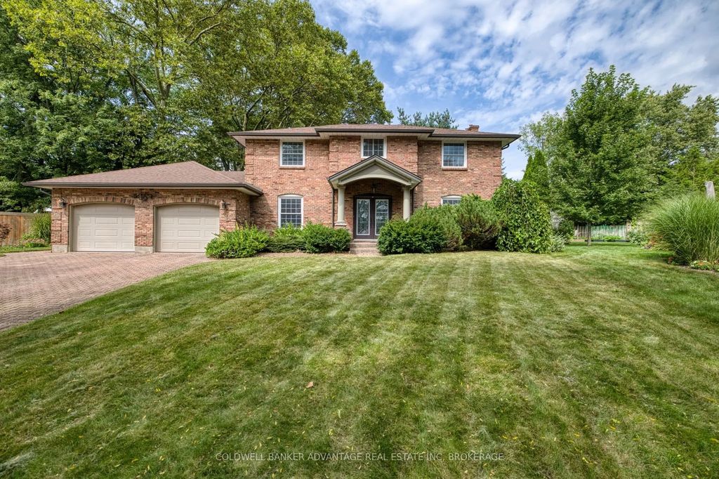 16 Willowdale Court, Pelham