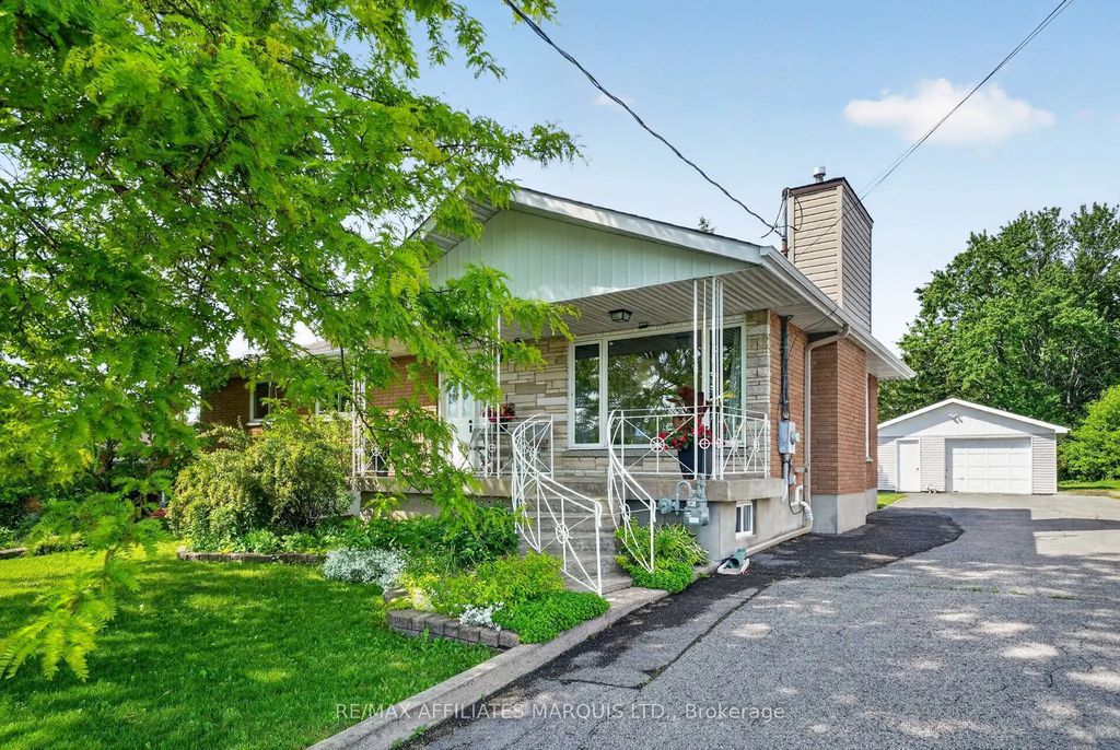 2706 Ross Avenue, Cornwall