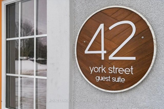 42 York Street, Prince Edward County
