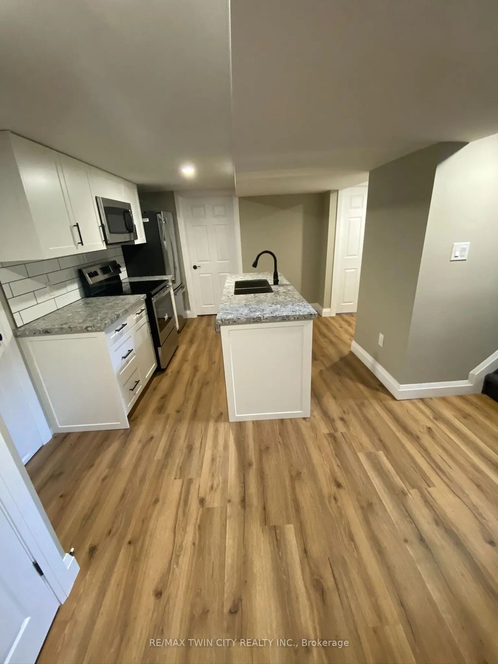 25 Hickery Place Basement, Brantford