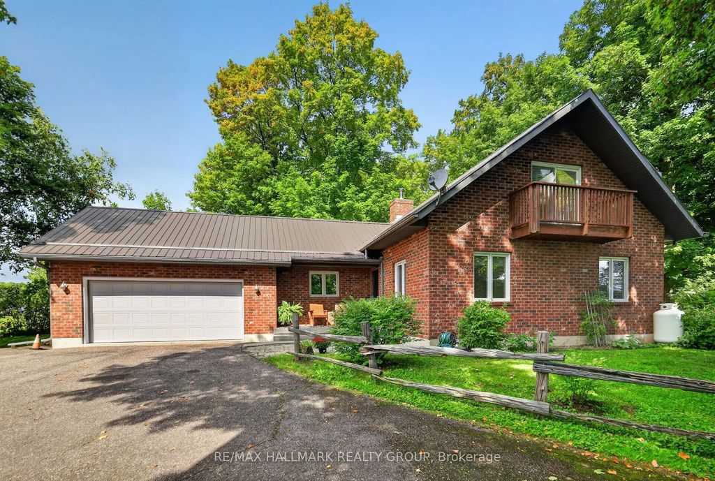765 Scheel Drive, McNab/Braeside