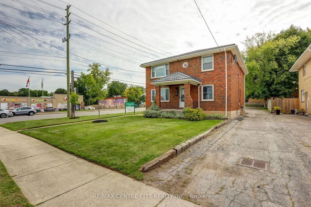 587 Lambton Street, London East
