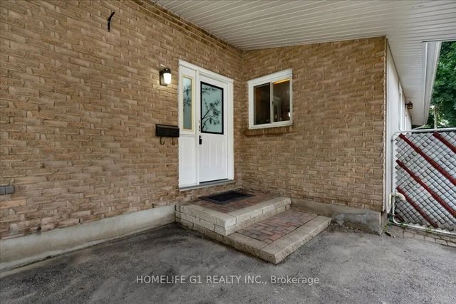 19 Milton Avenue W, Cambridge