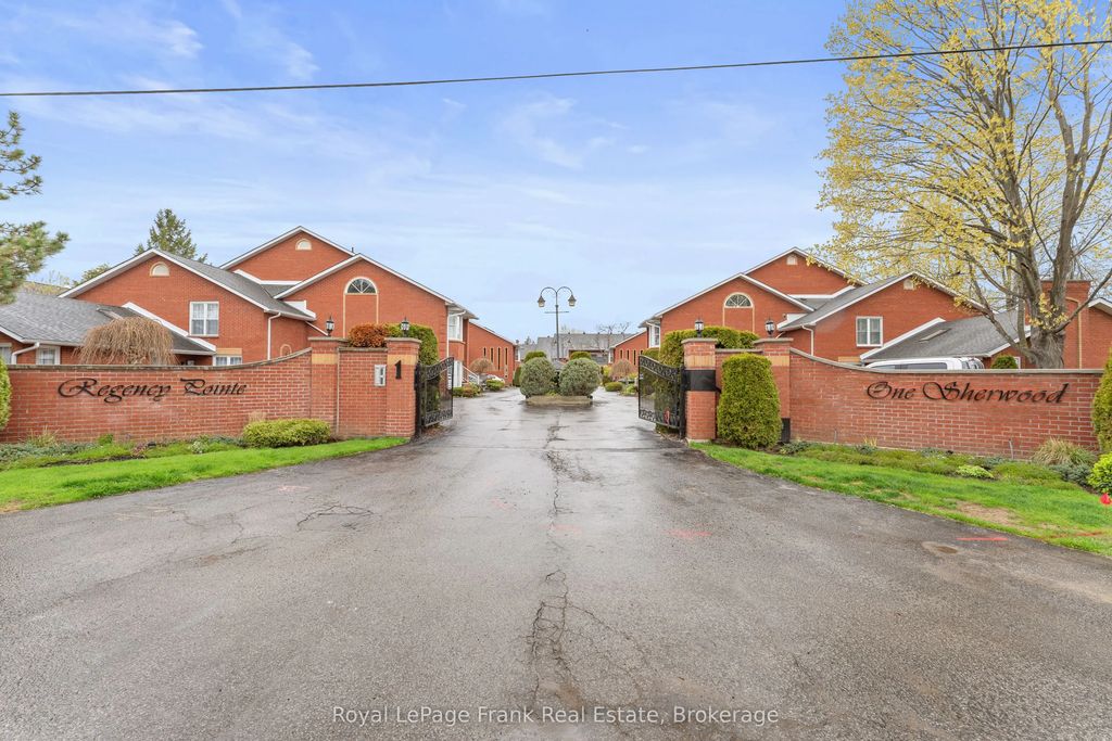 1 Sherwood Street 403, Kawartha Lakes