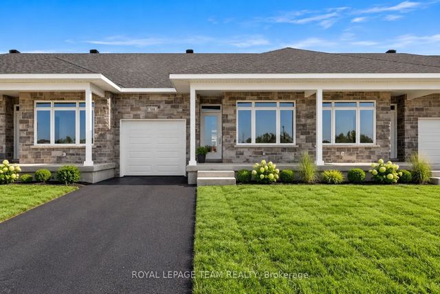1068 Dobbie Street, Brockville
