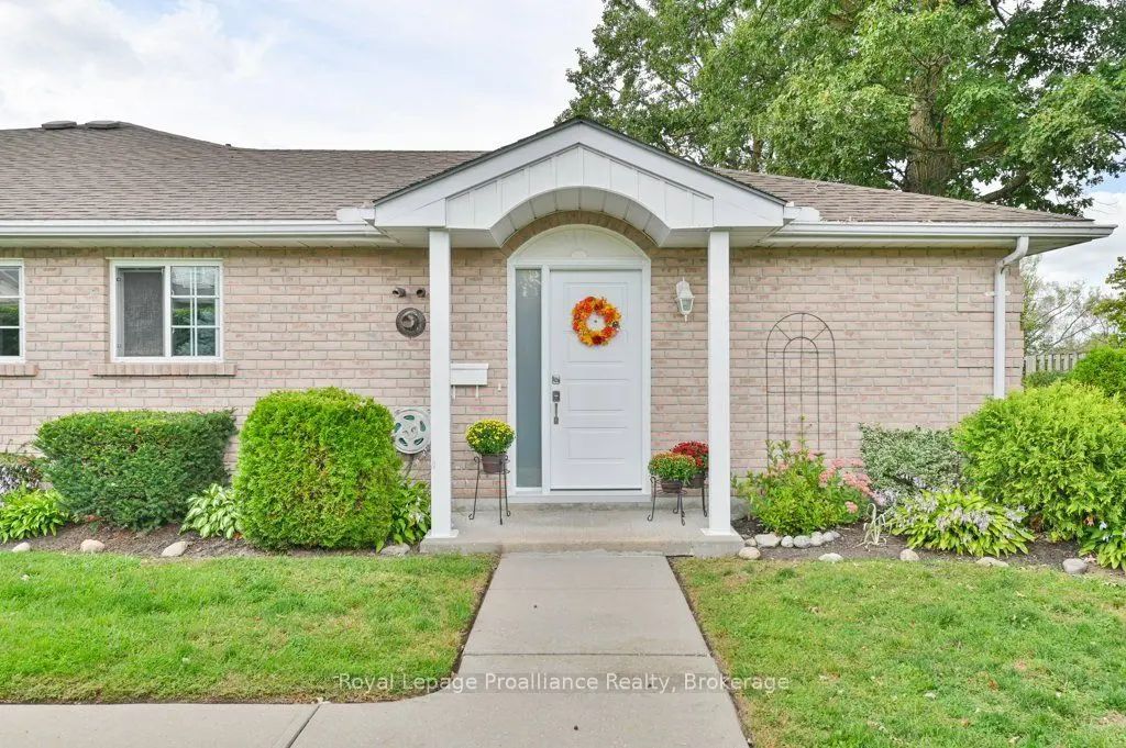 351 Cannifton Road N 20, Belleville