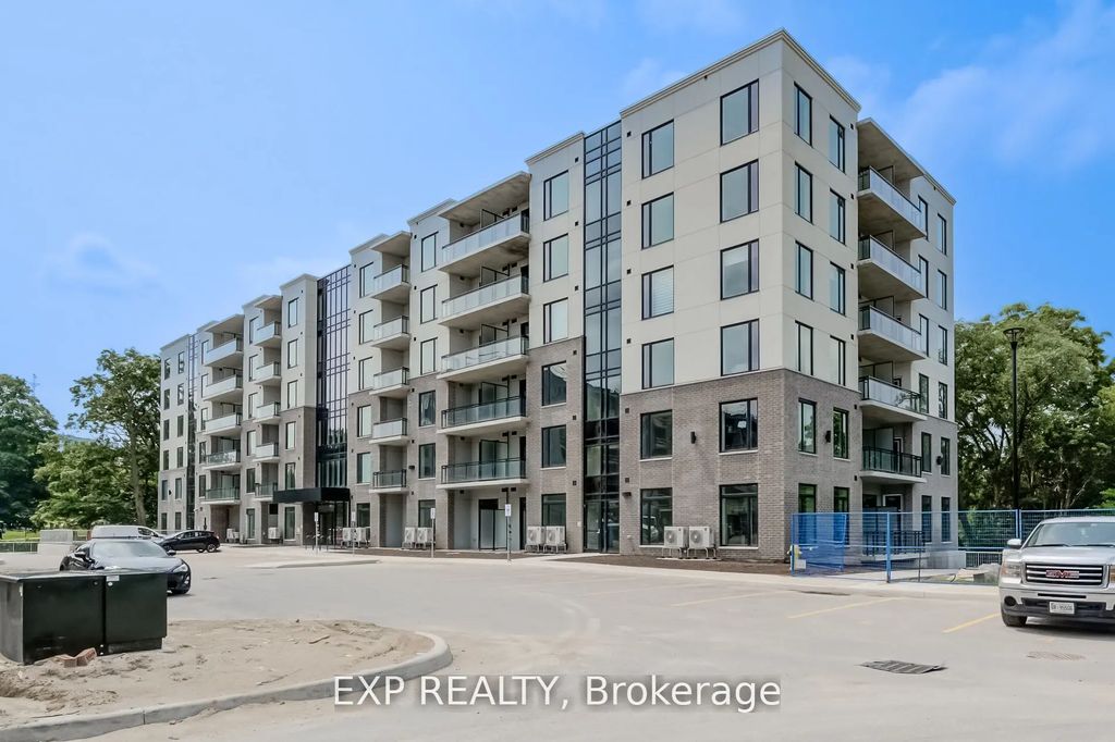 103 Roger Street 516, Waterloo