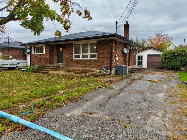 92 St Patrick Street, Kawartha Lakes