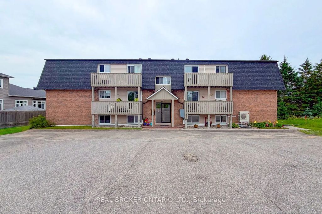140 George Street W 12, North Grenville