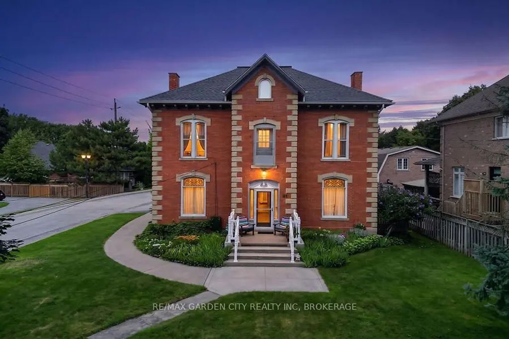 91 Main Street E, Grimsby